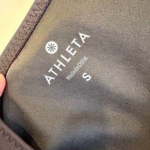 Athleta Aqualuxe Dusty Grey Ruched Adjustable T-Back Strap Tankini Top Size S - Picture 5 of 6